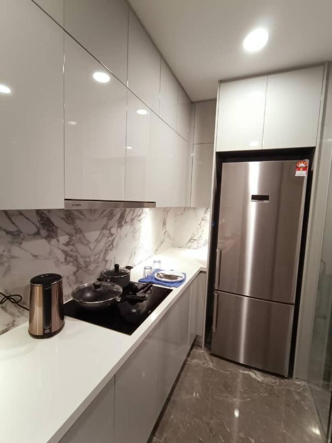 Platinum Suite 2 New Kl Cbd New Luxury Condo With Best Infinity View To Klcc Twin Towers Pool 쿠알라룸푸르 외부 사진